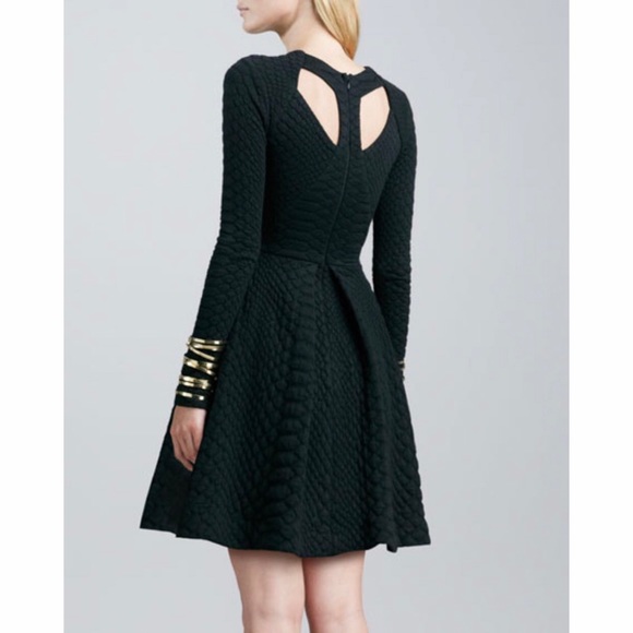 ALEXIS Narelle Structured Python Texture Dress - Picture 2 of 10